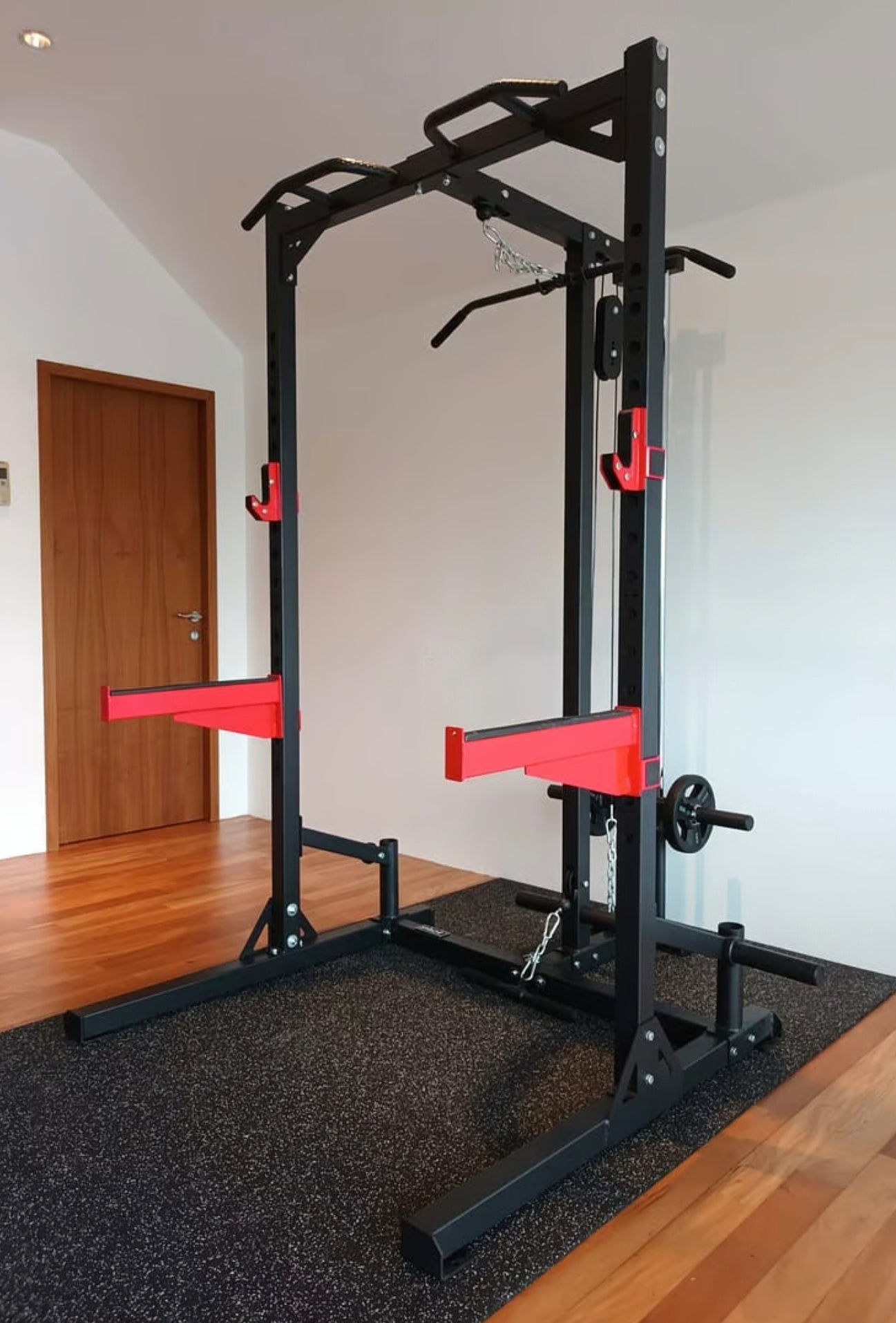 Heavy Duty Half Rack HR3240 + Lat Pulldown attachment