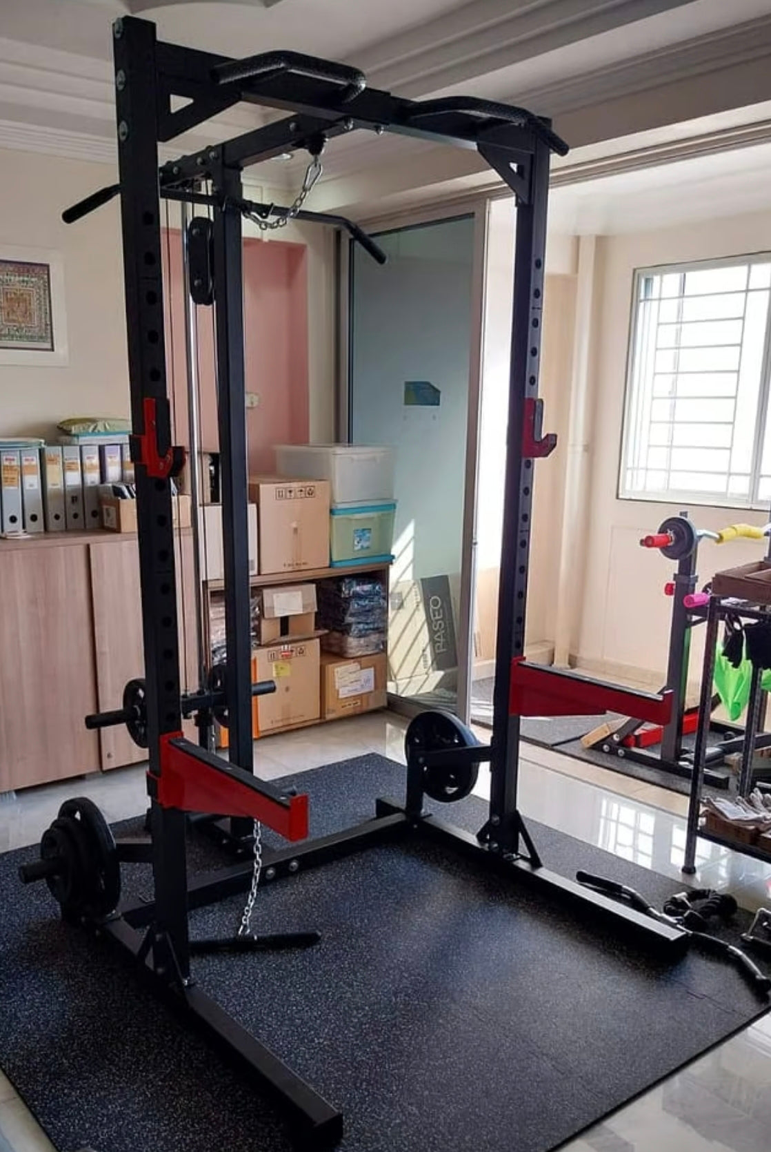 Heavy Duty Half Rack HR3240 + Lat Pulldown attachment