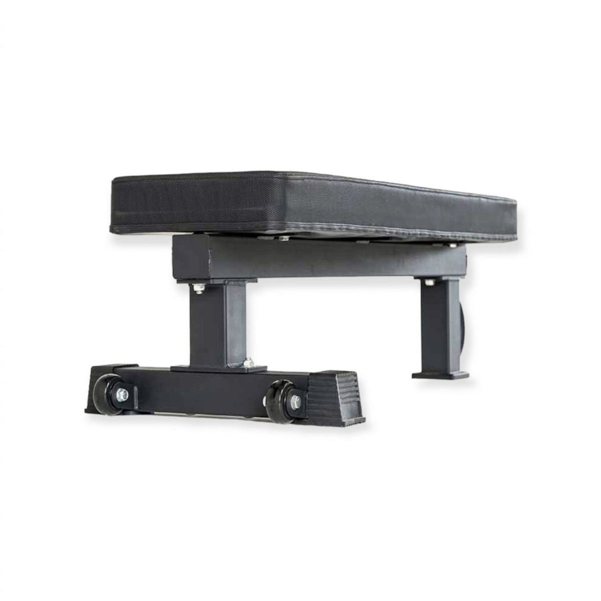 Gymless powerlifting bench with a matte black steel frame, anti-slip pad, and integrated wheels for easy movement.